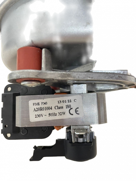 Вентилятор для BOSCH Gaz 6000 / BUDERUS Logamax  87186432640