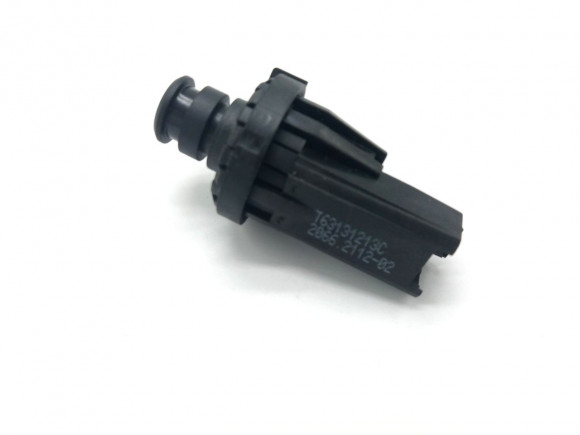Реле давления воды подходит для VAILLANT Turbotec, Atmotec Ecotec, Turbofit 0020059717 0020036671 0020123528 / SAUNIER DUVAL  Thermaclassic, Isofast, Isotvin, Thermacodens, Combitek, Isomax  S57205 / PROTHERM Пантера, Рысь, Ягуар, Гепард, Скат, Тигр, Медв