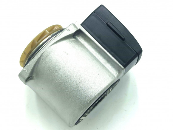 Двигатель циркуляционного насоса Grundfos 15-50 130, против часовой, 30 мм / 19928656 / 87160108800