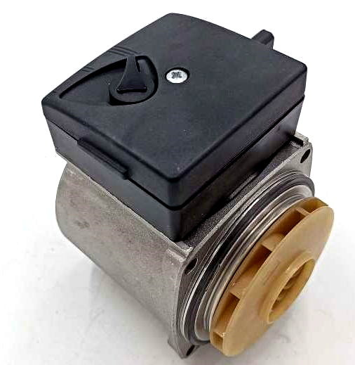 Двигатель циркуляционного насоса Grundfos UPS 15-60 130 подходит для ARISTON / BAXI / BOSCH / BUDERUS / BERETTA / DEMRAD / ELECTROLUX / FERROLI / FONDITAL / HAIER / HERMANN / TIBERIS / ITALTHERM / IMMERGAS / MIZUDO / NOVA FLORIDA / PROTHERM / POLYKRAFT / 