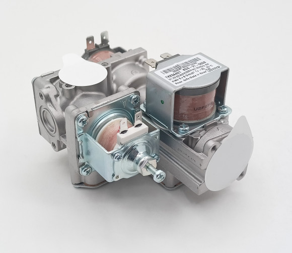 Клапан газовый NAVIEN DELUX, DELUX PLUS  30010310A, 30010310B
